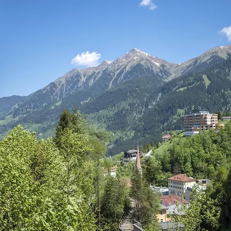 Charming With Alps View Apartment