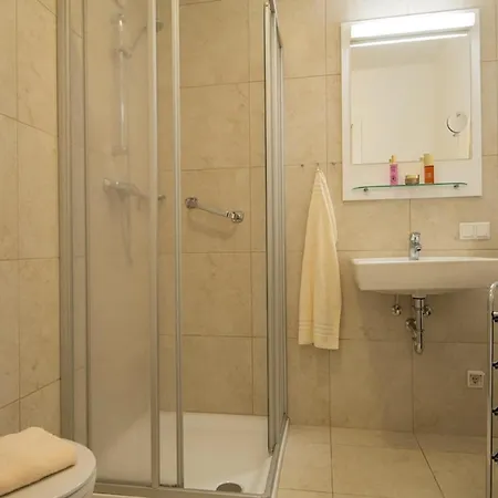 Charming With Alps View Apartment Bad Gastein