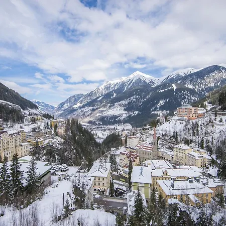 Charming With Alps View Apartment